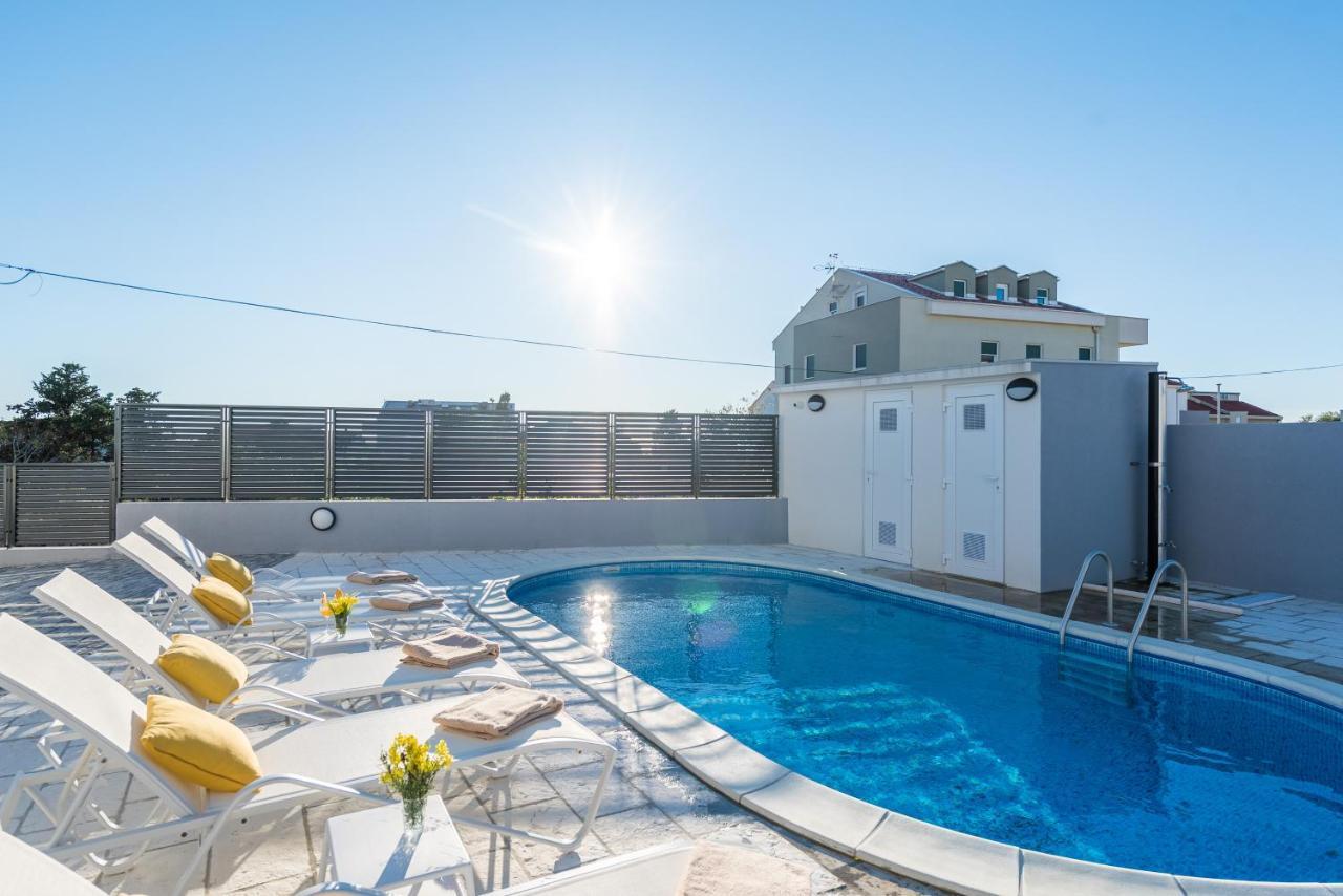 Villa Lena Luxury Apartments Novalja Exterior foto